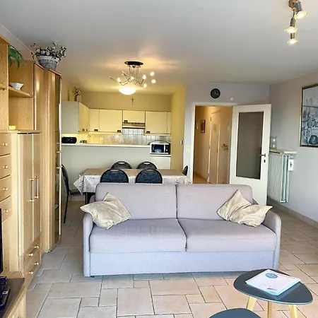 Family In Nieuwpoort, Cleaning Included Lejlighed