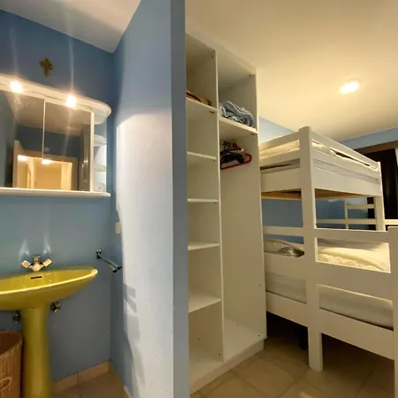 Apartment In Near The Sea , Cleaning Included *